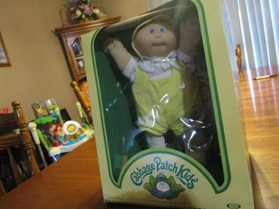 1984 Cabbage Patch Kids Boy Doll, Bald, Birth Cert, & Rare Birthday Card In Box