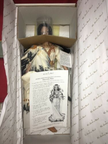 Native American Doll Bride Of The Plains Danbury Mint & Never Out Of Box 16”
