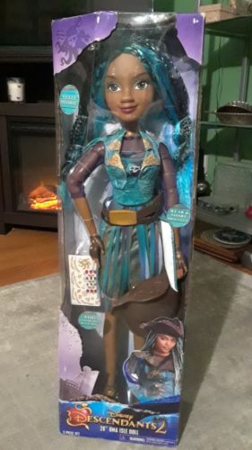 Disney Descendants 2 Isle of the Lost Uma 28” Doll NEW MOVIE COMES OUT MID 2019