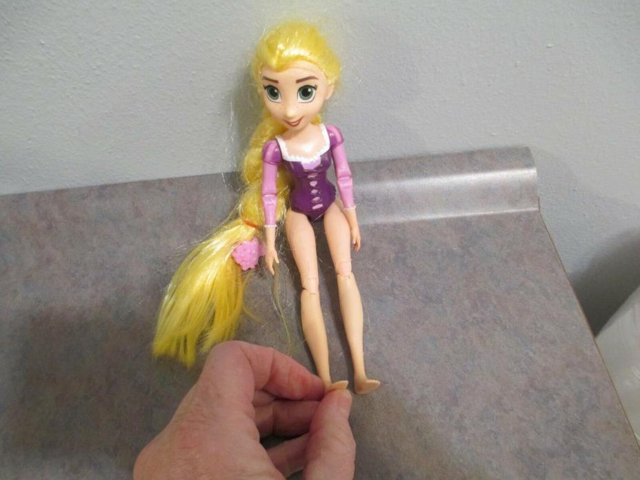 Hasbro Disney Tangled Rapunzel doll EUC-FREE SHIPPING