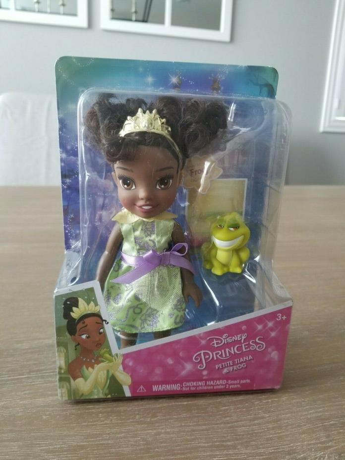 Disney Petite Princess Doll Tiana & Frog NEW
