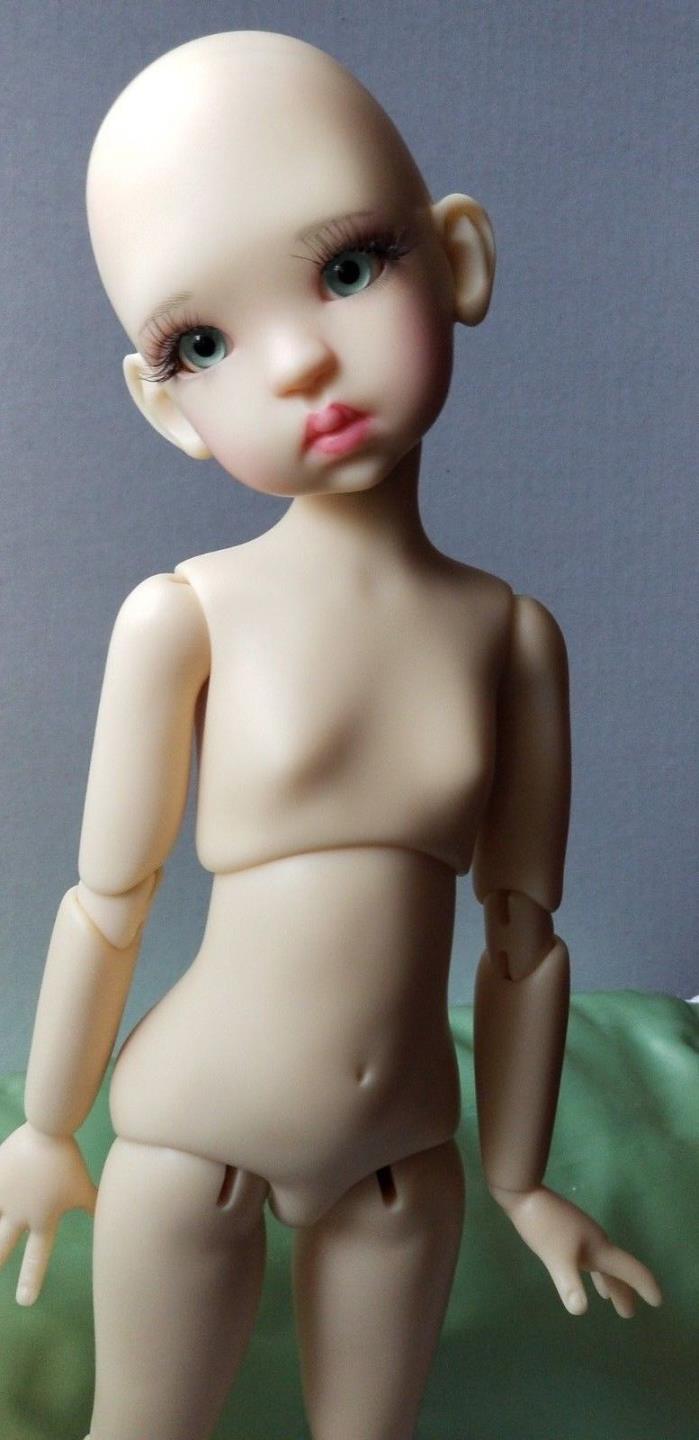 Kaye Wiggs MeiMei bjd  MSD size resin doll, Fair color with Human ears .Used