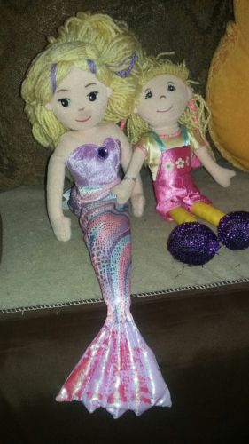 Aurora Mermaid Doll And Groovy Girl Doll