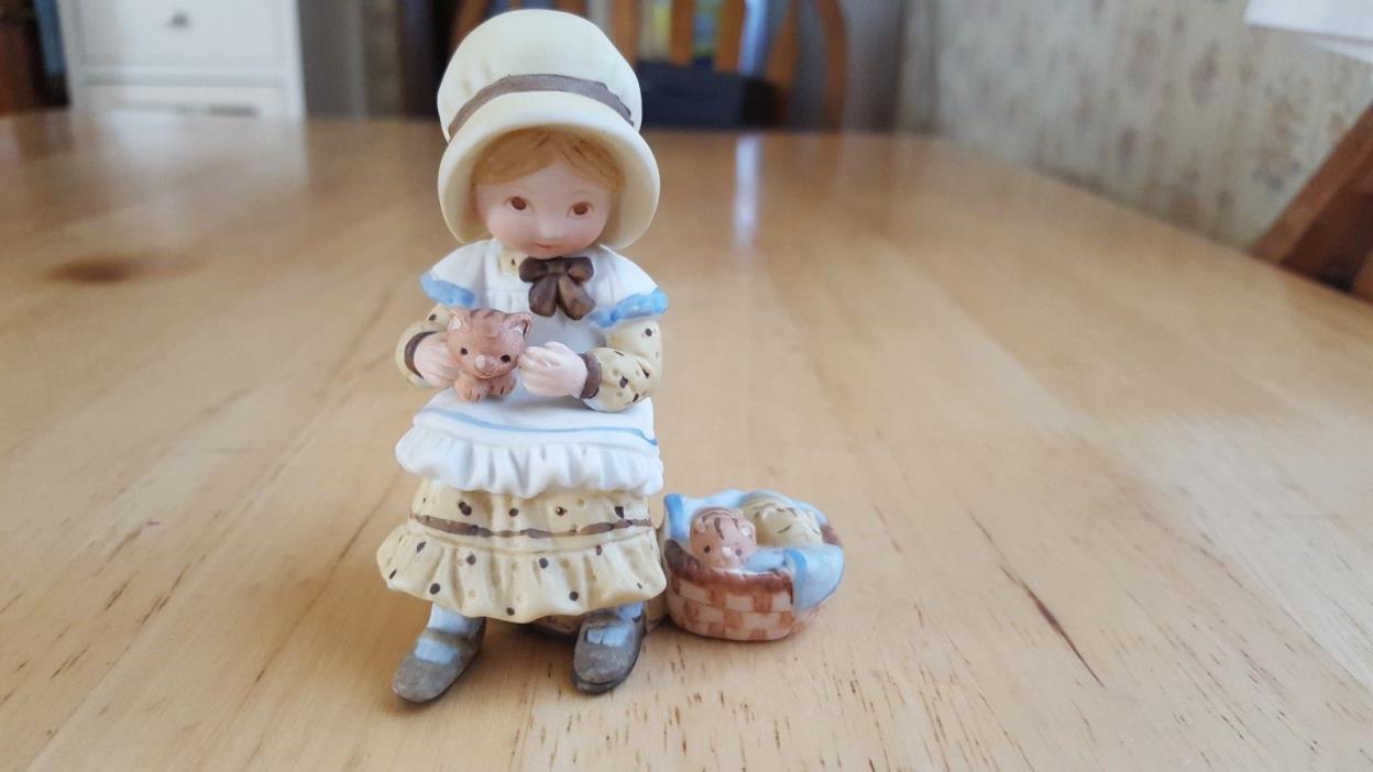 Holly Hobbie Figurine Porcelain Girl with Cat 
