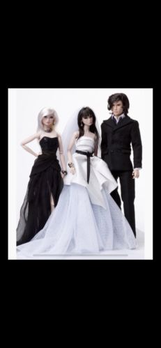 Integrity Fashion Royalty Rocking Ever After Lilith Rock Fashion Wedding