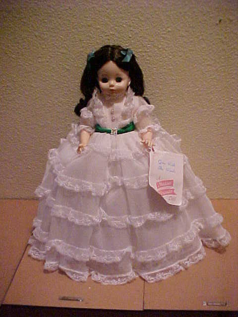 Madame Alexander Scarlett O'Hara Vinyl Doll 14