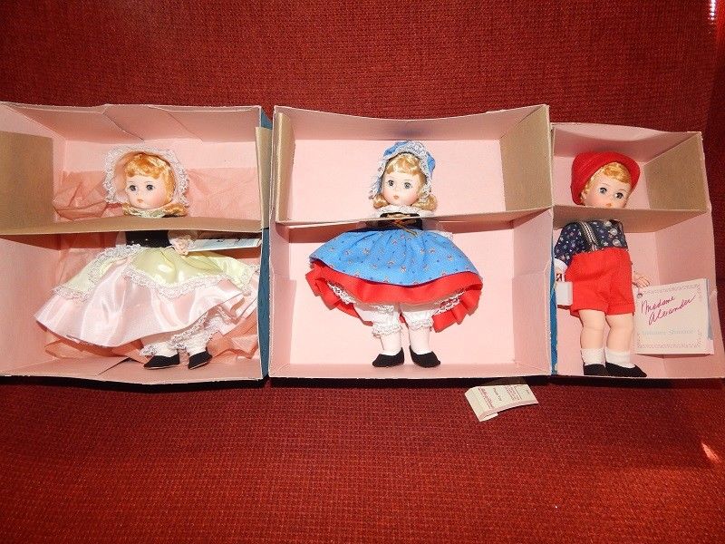 Vintage Lot of Madame Alexander Dolls  8