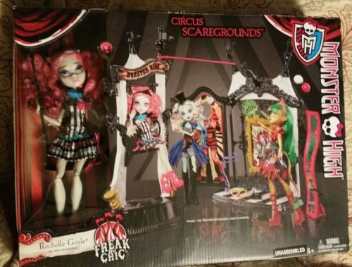 Monster High Rochelle,Jinafire,Frankie Freak Du Chic Circus Scareground Set.