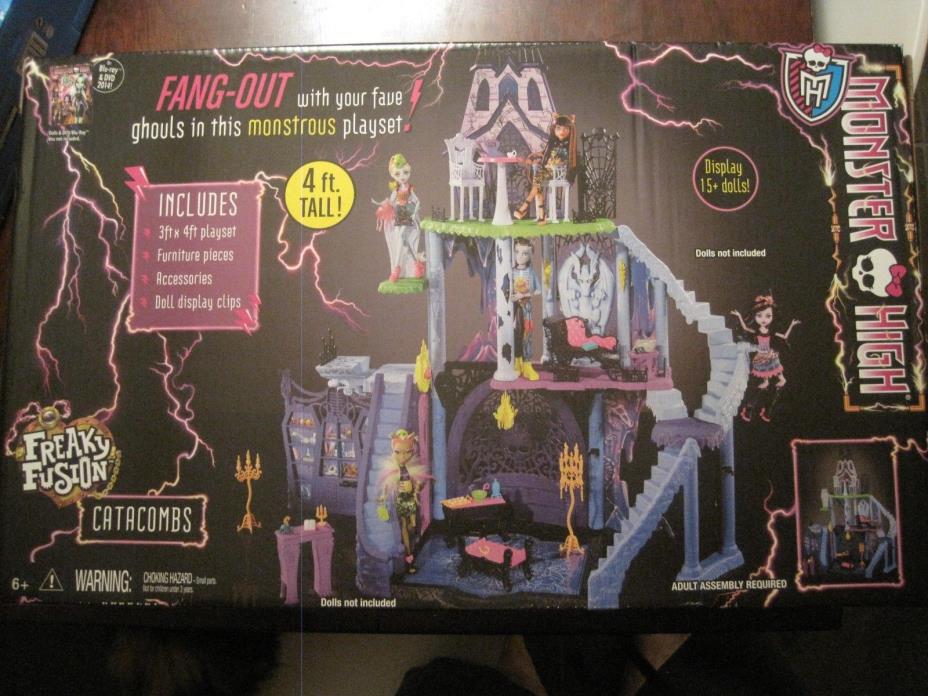 Monster High Freaky Fusion Catacombs Playset NIB