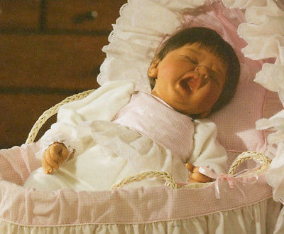 Lee Middleton Doll, So Sleepy 2006 Club Doll w/Basket, 20 in. vinyl, NEW in box
