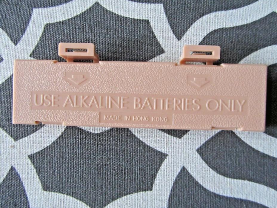 VINTAGE PLAYMATES ORIGINAL CRICKET/CORKY BATTERY COVER