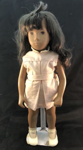 English Sasha Party Brunette Girl Doll Side Part Pink Dress 1969 Gold tag