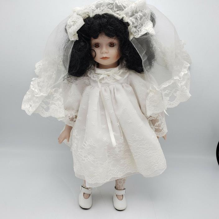 Vintage Seymour Mann Doll in Bridal Cloths w/ Porcelain Head ~ 16