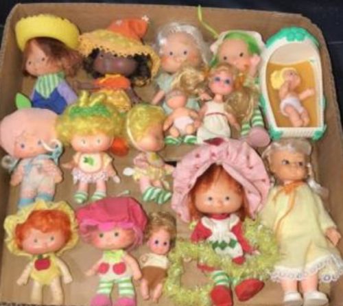 Vintage Lot of Strawberry Shortcake Dolls & others