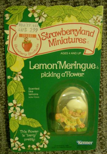NIP 1981 Strawberryland Miniatures Lemon Meringue Flower PVC Figure NOS  Vintage