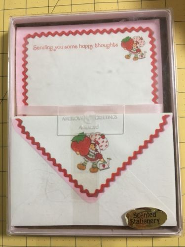 VINTAGE AMERICAN GREETINGS STRAWBERRY SHORTCAKE STATIONERY SET STATIONARY