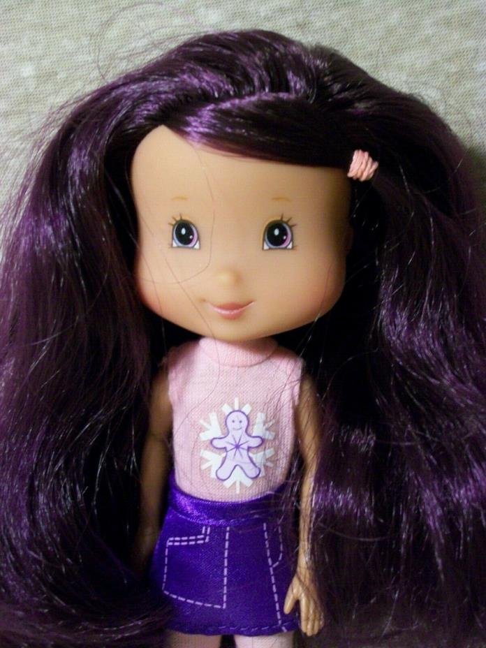Strawberry Shortcake Doll, Winter Berry Twist Ginger Snap, Scented, Nice!