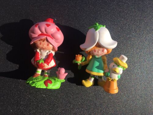 Strawberry Shortcake Vintage PVC Mini Figures Mint Tulip & Strawberry Shortcake