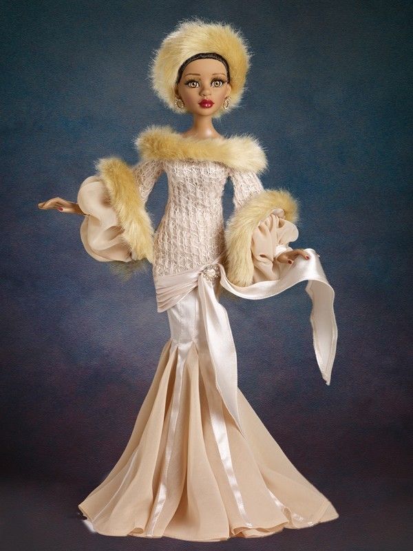 Tonner Wilde Evangeline Ghastly ~ Christmas in Ipswich Angelique Complete Doll