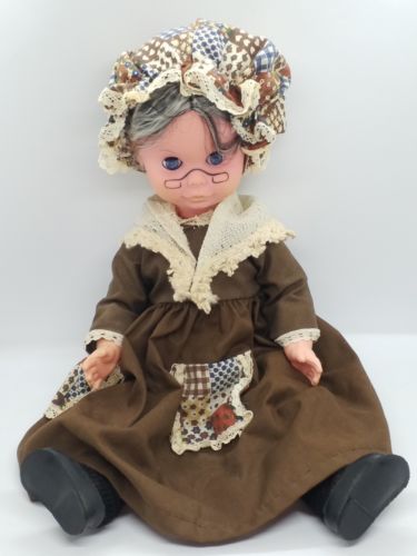Uneeda Vintage Granny Doll Collectible 1969 Plastic #1564 16