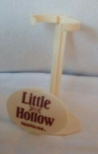 Applause Toy Company Little Hollow vintage doll stand 2-5/8