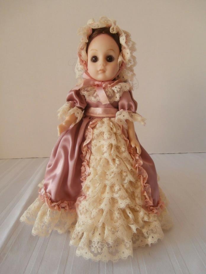 Vintage 1986 World Doll Crown Princess 1st Edition Style Palace Ball 8''Tall