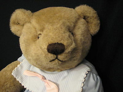 Gund Vintage 1982 Brown Teddy Bear  Stuffed and Jointed
