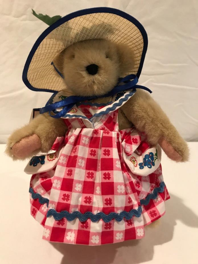 Muffy Vanderbear from the 1992 Picnic Collection