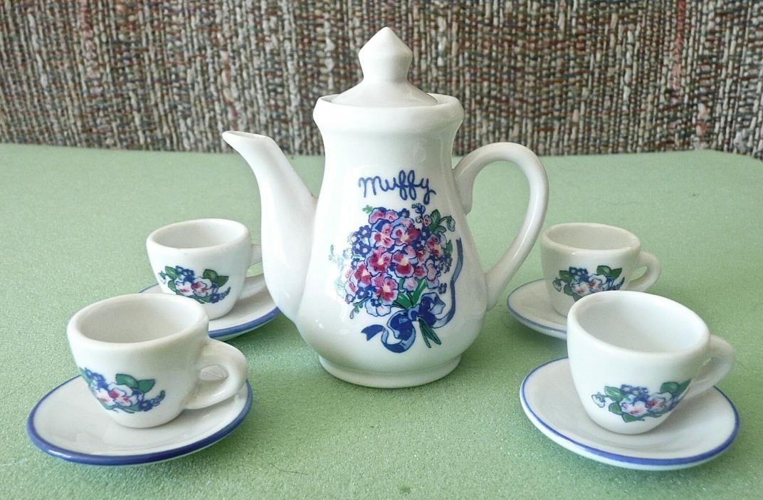 MUFFY VANDERBEAR Porcelain Tea Set Flower Pattern 10-pc. LN