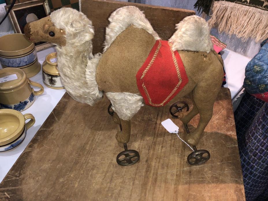 Early Antique German Steiff Mohair Felt 12” Camel on Wheels Rare