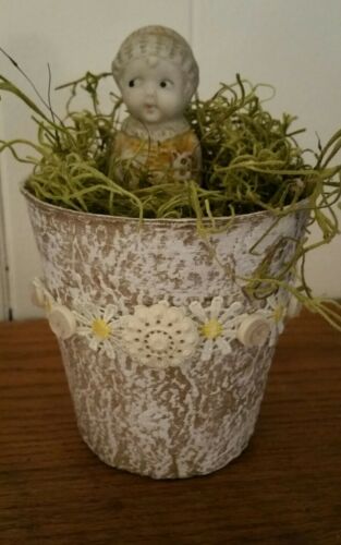 VINTAGE CERAMIC BISQUE FROZEN CHARLOTTE DOLL & KITTY ~ FIGURINE IN NEST BASKET