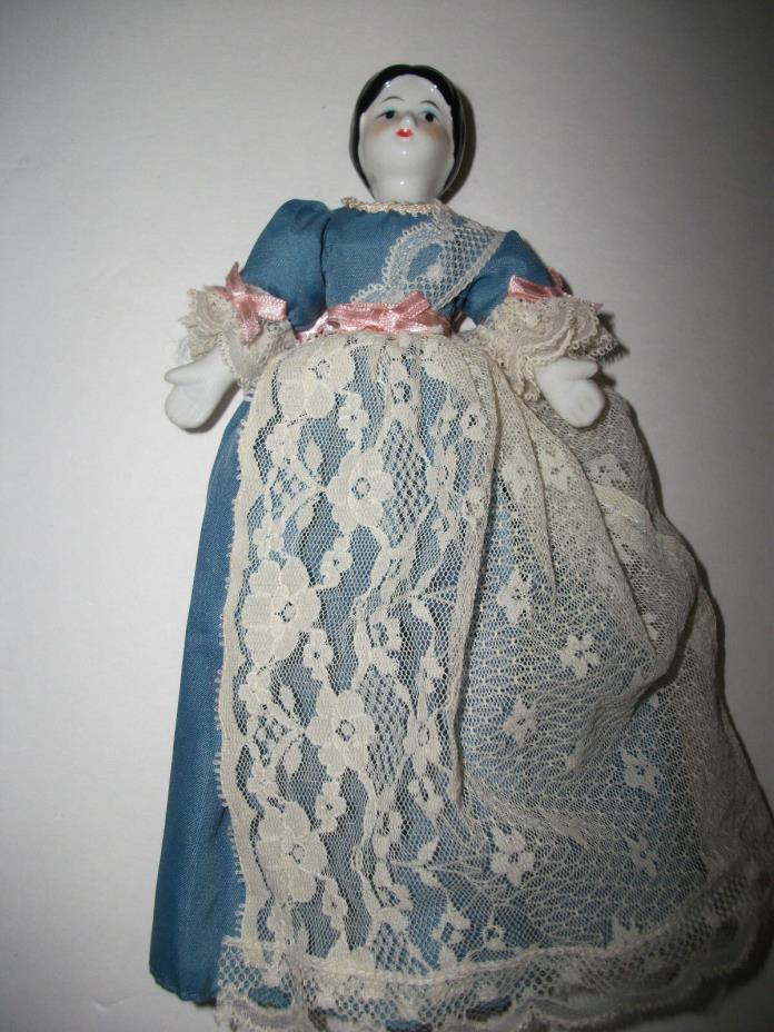 ...VINTAGE CHINA/BISQUE DOLL