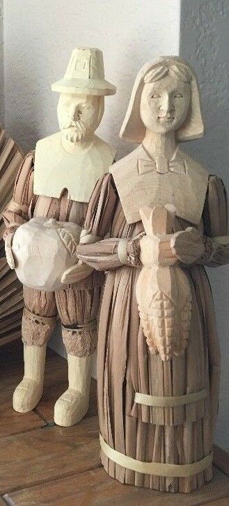 Lot 2: Unique Rare Corn Husk Thanksgiving Pilgrims
