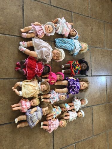 Lot Of 16 Vintage Dolls
