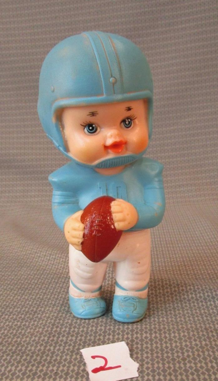 1971 IWAI INDUSTRIAL LTD SOFT PLASTIC SQUEAKER TOY #10 FOOTBALL PLAYER BOY KOREA