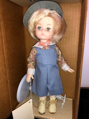 Lil’ Darlings Collection 8” Vinyl Doll by Jerri  Effanbee French County Sherri