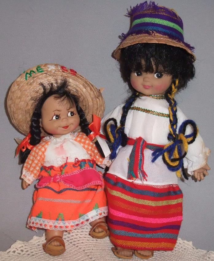 2 Vinyl souvenir dolls MEXICO original outfits; Adorable Mother/Daughter DOLLS