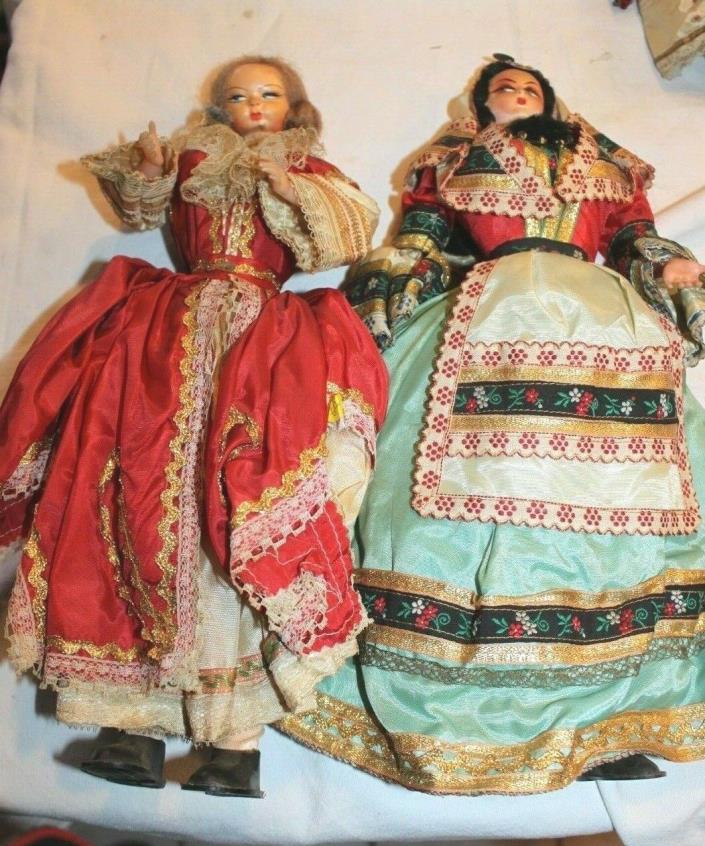 Lot of 2 vintage international female dolls cloth plastic Greek 12.5