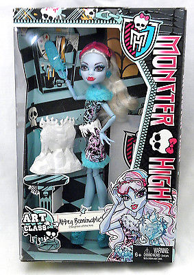 MONSTER HIGH Art Class Abbey Bominable RETIRED Bigfoot Yeti BJD DOLL Toy NEW MIB