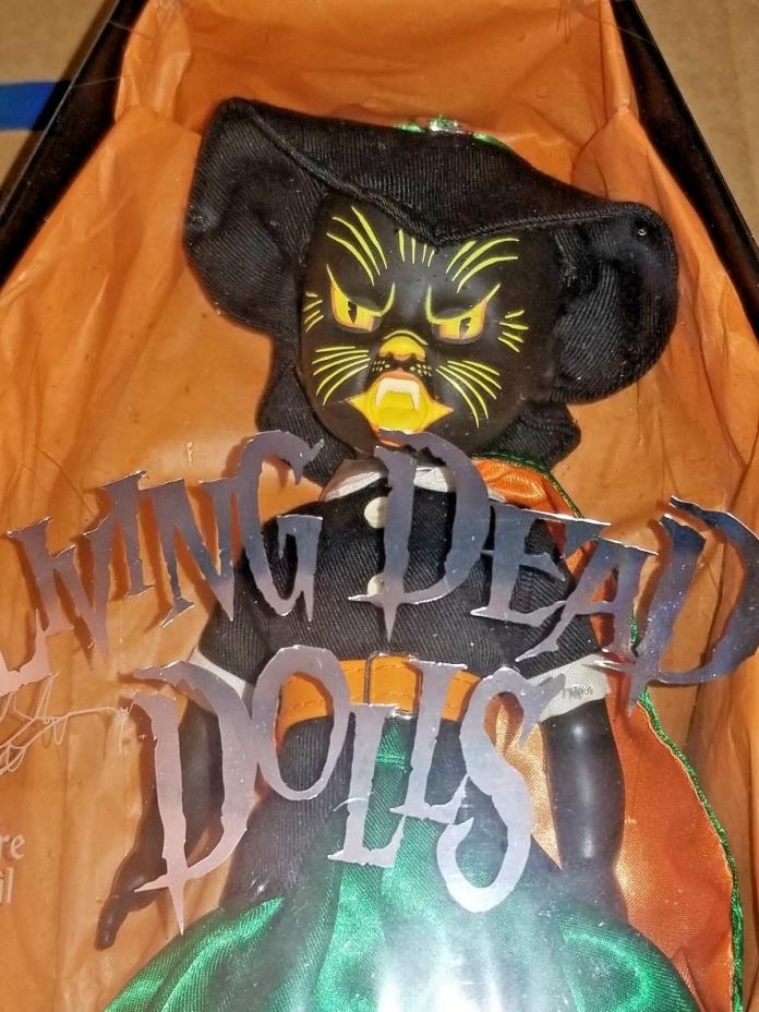 Living Dead Dolls: Series 32 - Salem - New - Halloween Death Series Cat