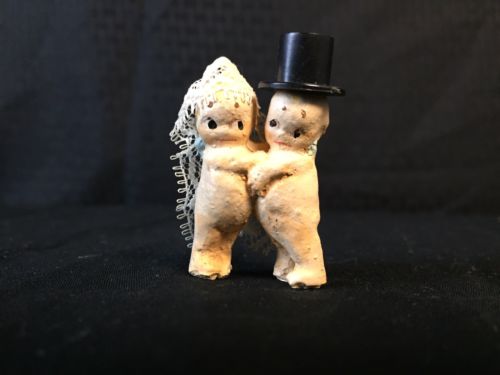 KEWPIE Doll Tiny Miniature Double Hugging Bride Groom