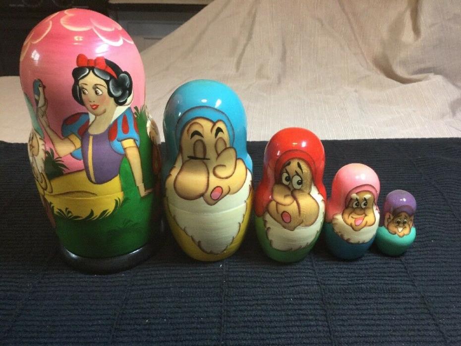 Snow White and the Seven Dwarfs Matryoshka Nesting Dolls Set Of 5 Russian
