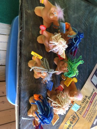 Trolls Lot Of 8 Plastic With Sayings
