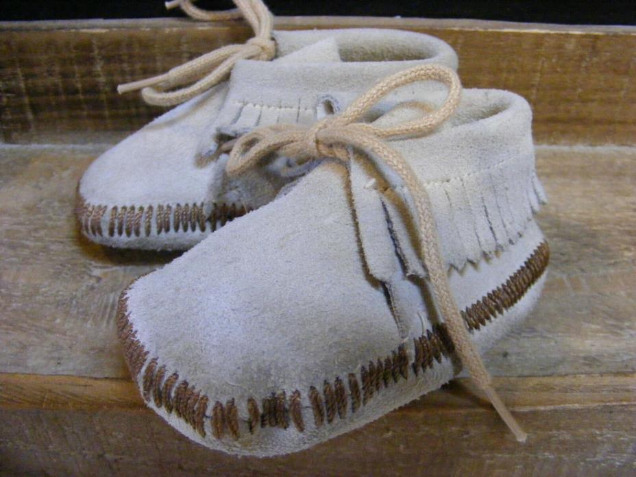 Small Laced MOCCASIN SHOES Baby Doll Suede FRINGE Vintage 4 Toddler Dress Crafts