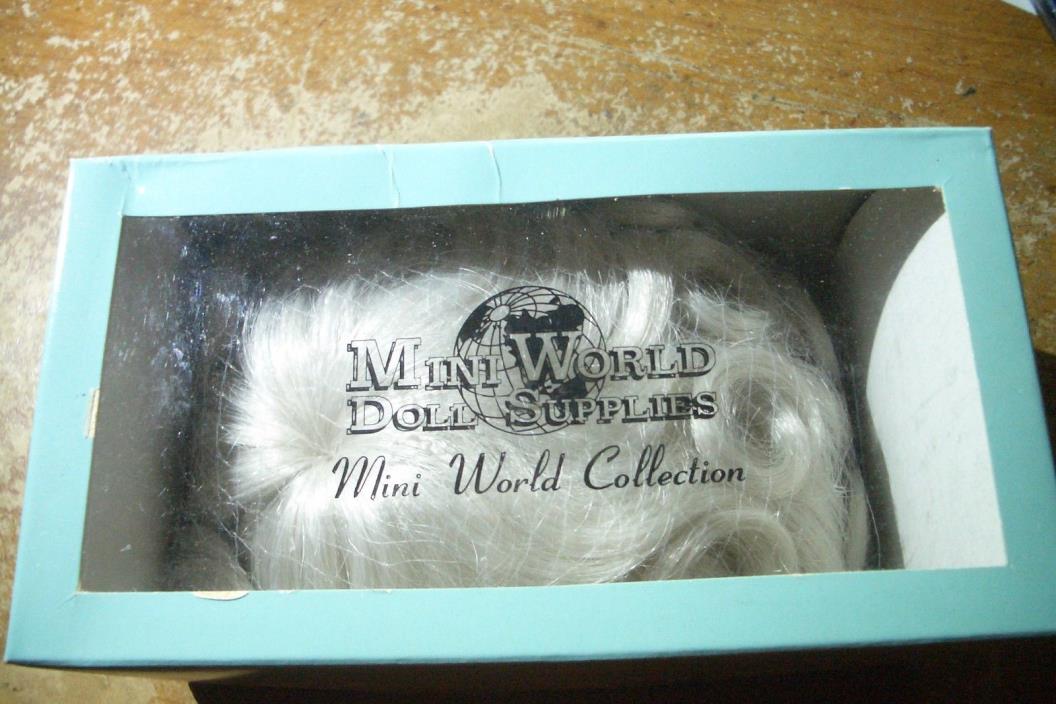 Mini World Doll Wig & Beard Mr Santa White Size 14-15 (NIB)