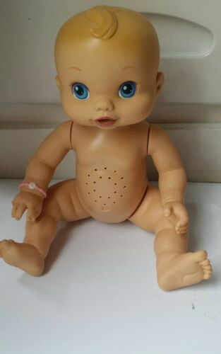 2006 Baby Alive Girl Wiggles and Giggles Twin Baby Girl  Broken for parts