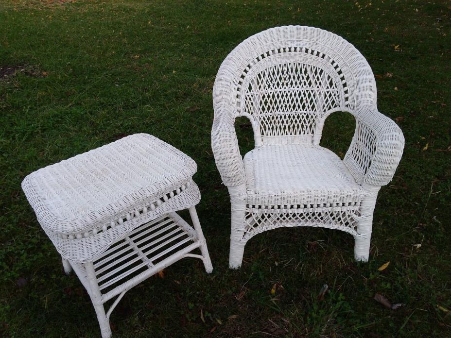 Sturdy Tightly Woven White Wicker Grand Accent Chair + Matching Side Table