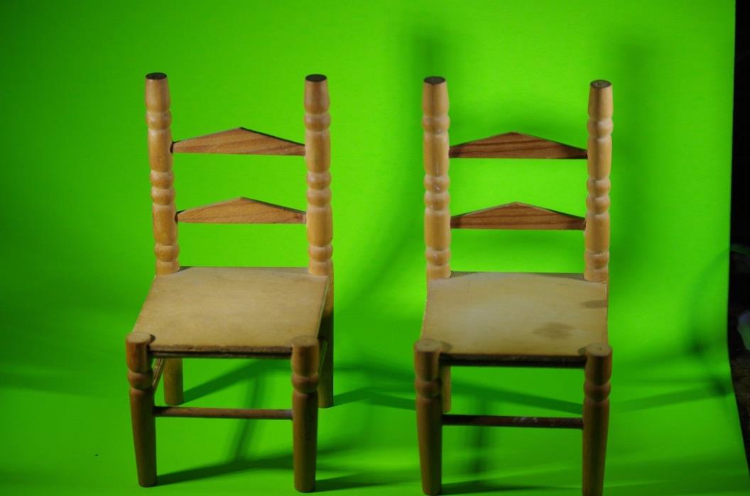 Vintage Pair Set SMALL MINATURE WOOD DOLL BEAR CHAIRs  LADDERBACK Wooden
