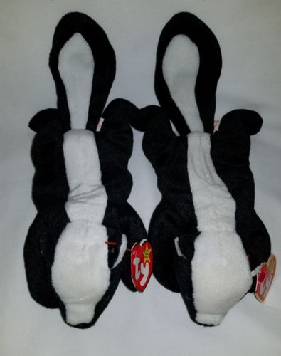 Lot Of 2 Ty Beanie Baby Stinky The Skunk Style 4017 With Errors