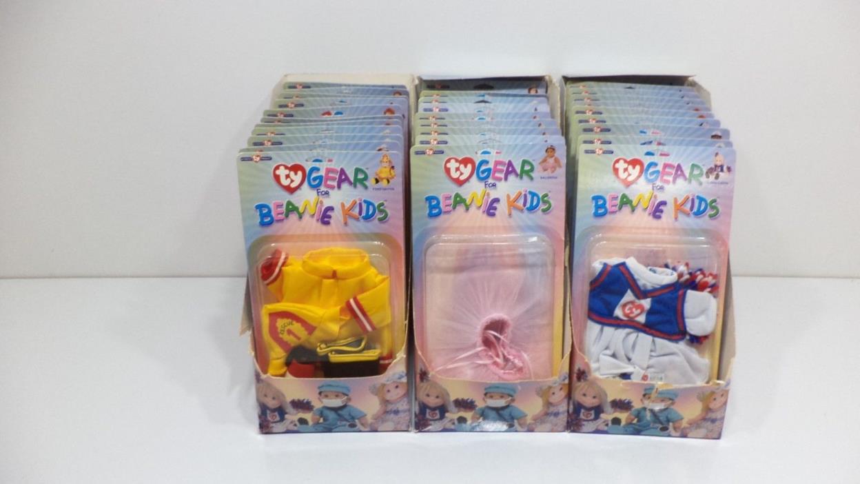 New in Package TY Gear For Beanie Kids Doll Clothing  Lot of 31 Outfits Display